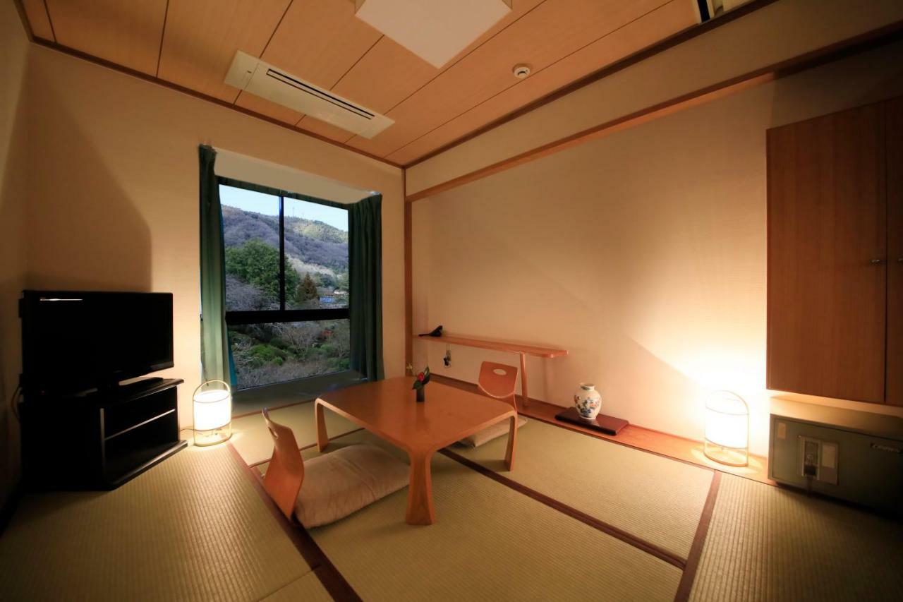 Hotel Kamogawaso Takehara Екстер'єр фото
