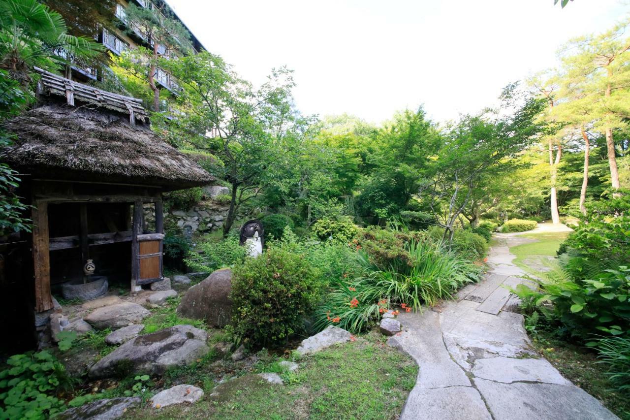 Hotel Kamogawaso Takehara Екстер'єр фото